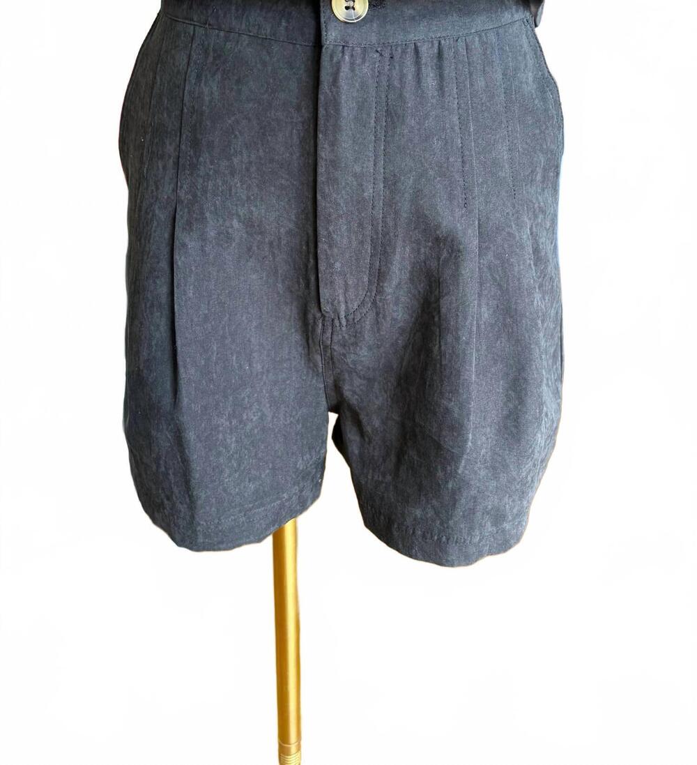 NEW KLD. SIGNATURE women's kennedy suede pleated shorts in black